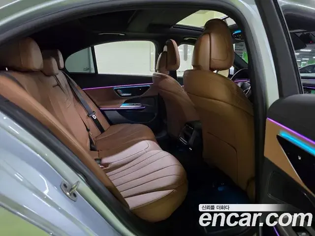 Mercedes-Benz E-Class 2025 — Фото 15/20