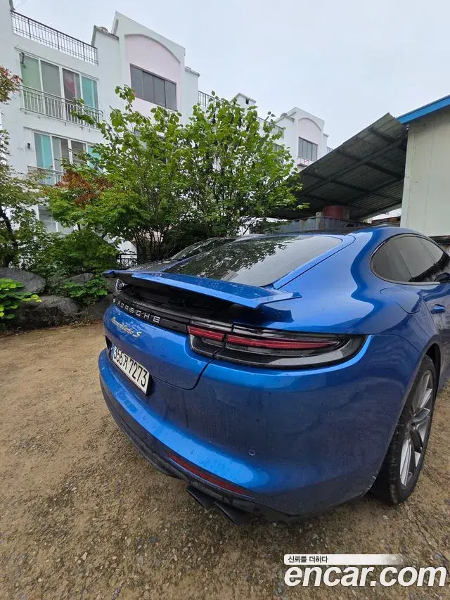 Porsche Panamera 2018 — Фото 8/10