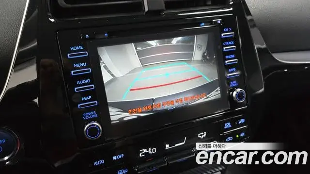 Toyota Prius 2020 — Фото 14/20