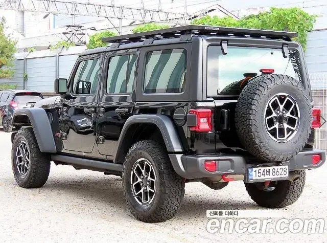 Jeep Wrangler 2024 — Фото 2/19