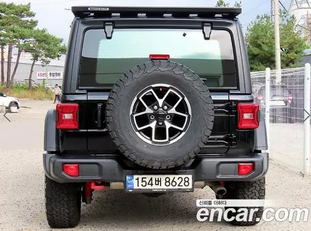 Jeep Wrangler 2024 — Фото 3/19
