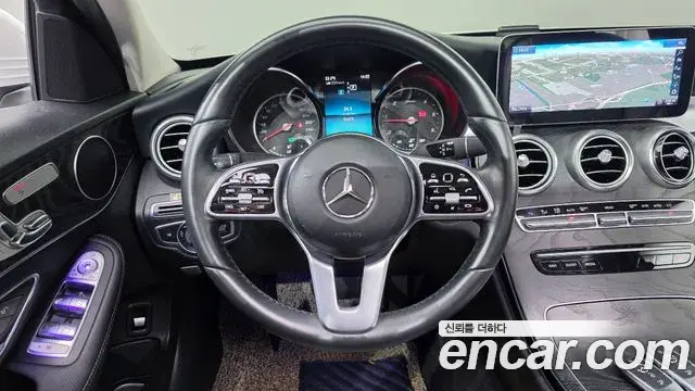Mercedes-Benz C-Class 2019 — Фото 13/20