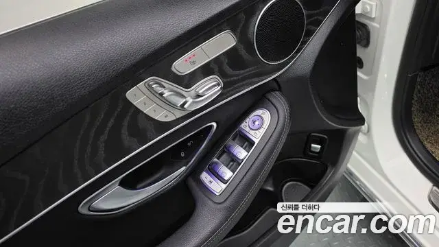 Mercedes-Benz C-Class 2019 — Фото 20/20