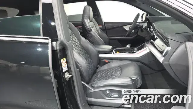 Audi Q7 2023 — Фото 11/20