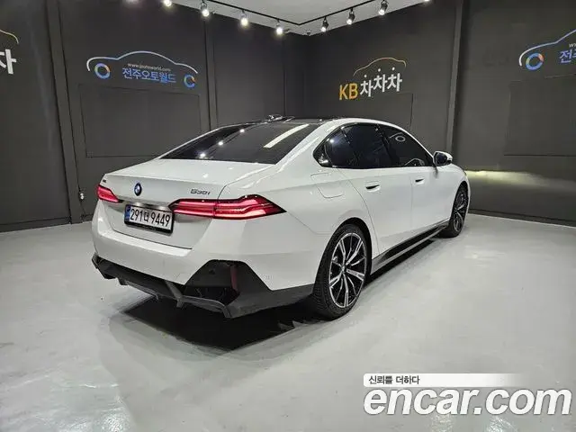 BMW 5 Series 2026 — ფოტო 1/20