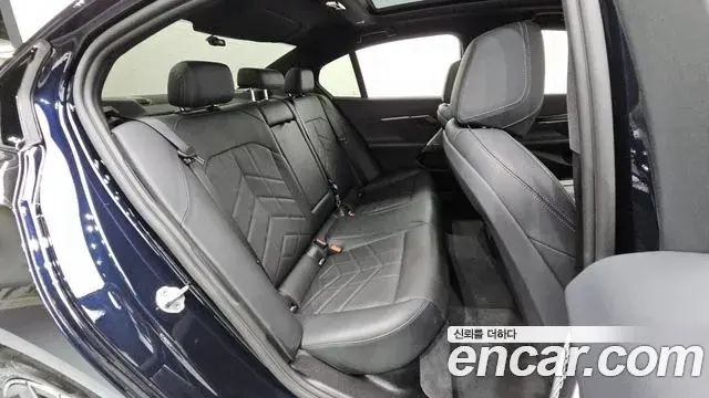 BMW 5 Series 2025 — Фото 11/20