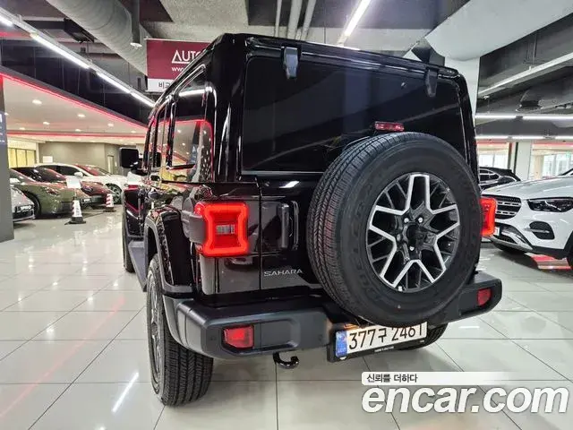 Jeep Wrangler 2026 — Фото 3/16