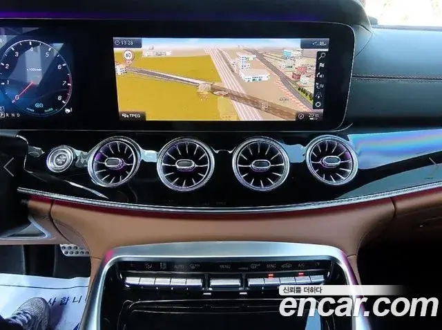 Mercedes-Benz AMG GT 2020 — Photo 14/20