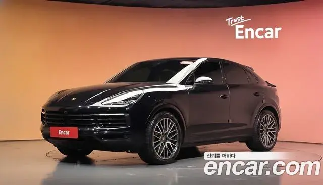Porsche Cayenne 2020 — Photo 1/20
