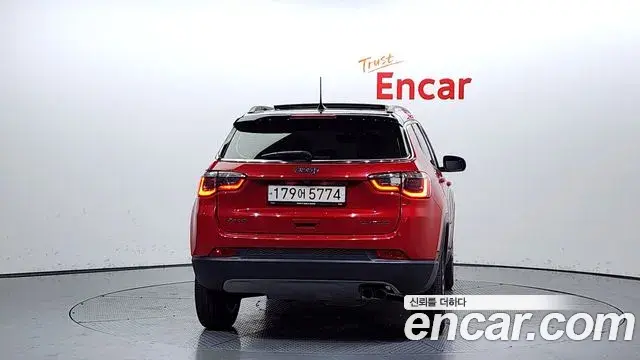 Jeep Compass 2020 — Şəkil 12/20