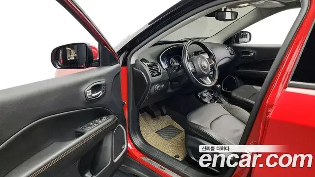 Jeep Compass 2020 — Şəkil 18/20
