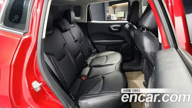 Jeep Compass 2020 — Şəkil 11/20