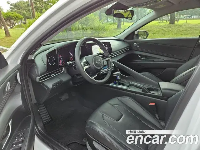 Hyundai The New Avante Hybrid 2021 — ფოტო 7/19