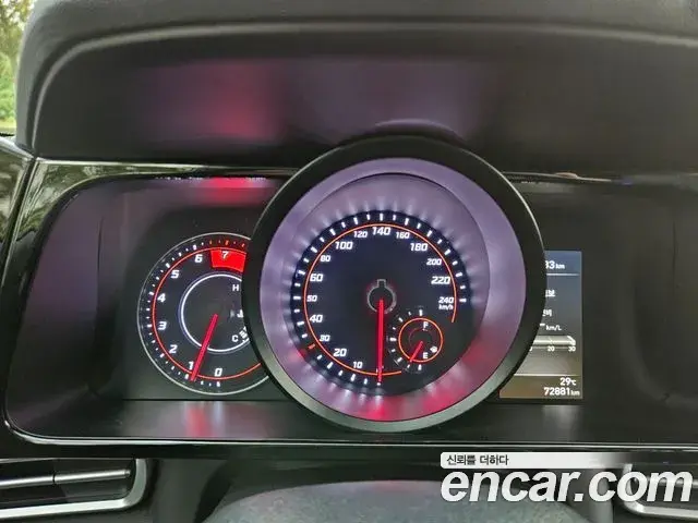 Hyundai The New Avante Hybrid 2021 — ფოტო 18/19