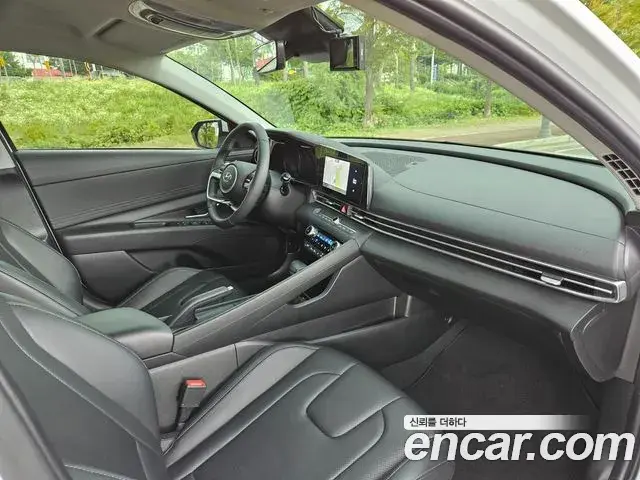 Hyundai The New Avante Hybrid 2021 — ფოტო 3/19