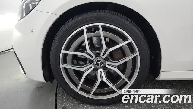 Mercedes-Benz E-Class 2020 — Şəkil 13/20