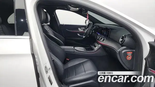 Mercedes-Benz E-Class 2020 — Şəkil 20/20