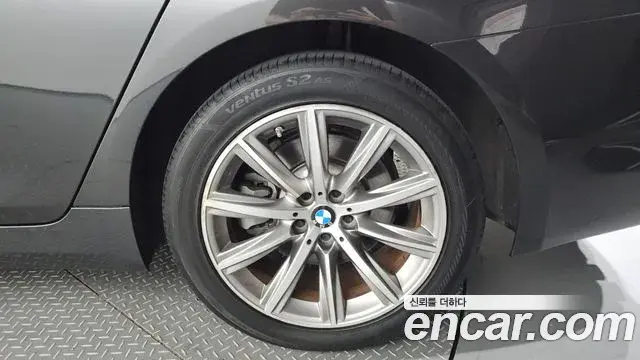 BMW 5 Series 2019 — Şəkil 20/20
