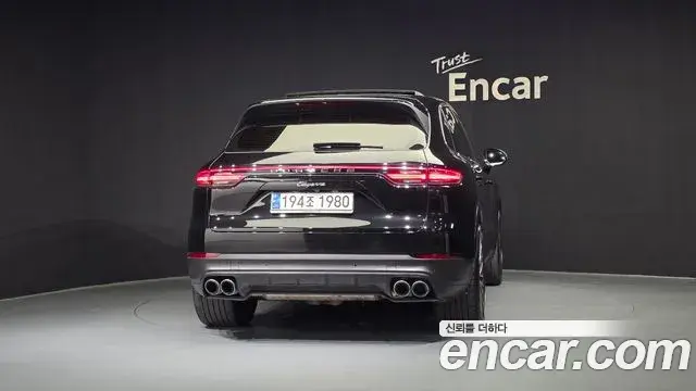 Porsche Cayenne 2023 — Şəkil 8/20