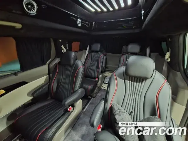 Kia Carnival 2025 — Şəkil 14/17