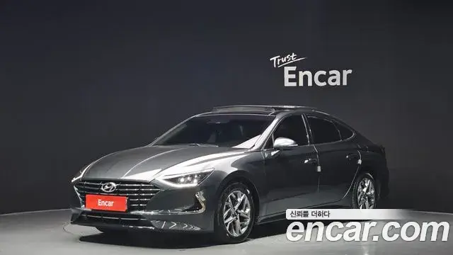 Hyundai Sonata 2019 — Фото 1/20