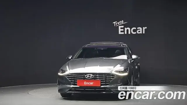 Hyundai Sonata 2019 — Фото 3/20