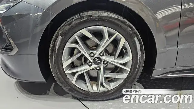 Hyundai Sonata 2019 — Фото 5/20