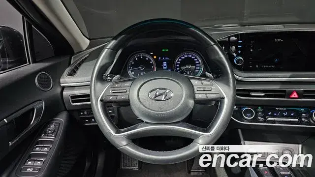 Hyundai Sonata 2019 — Фото 13/20