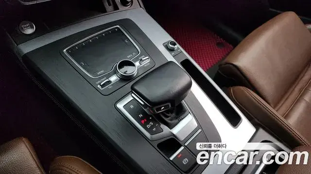 Audi Q5 2020 — ფოტო 9/20