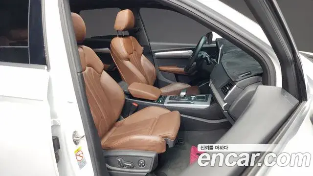 Audi Q5 2020 — ფოტო 11/20