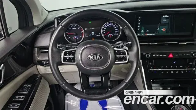 Kia Carnival 2020 — Фото 14/20