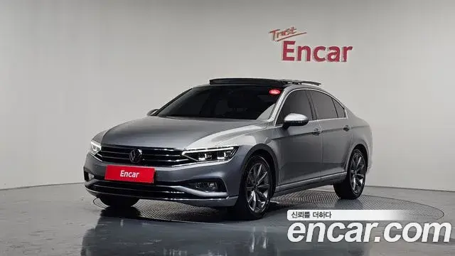 Volkswagen Passat GT 2021 — Фото 10/20