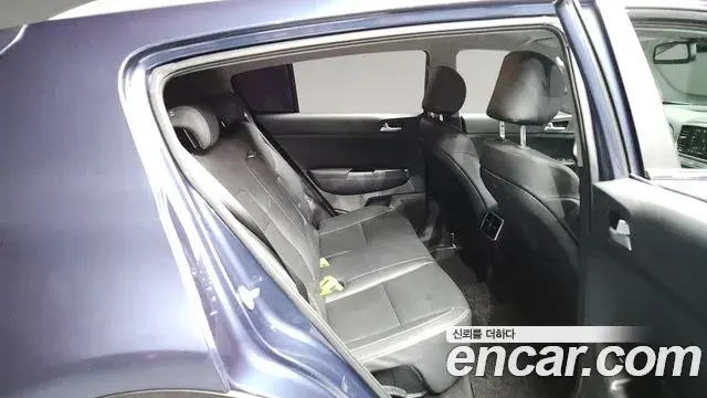 Kia Sportage The Bold 2020 — Photo 19/20
