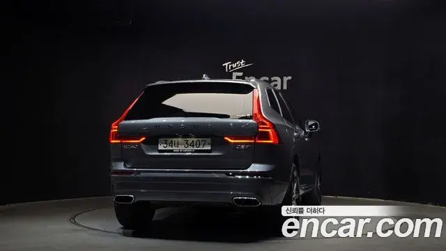Volvo XC60 2018 — ფოტო 6/20