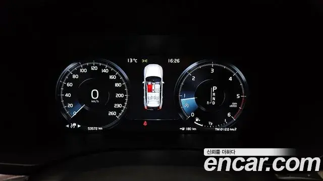 Volvo XC60 2018 — ფოტო 1/20