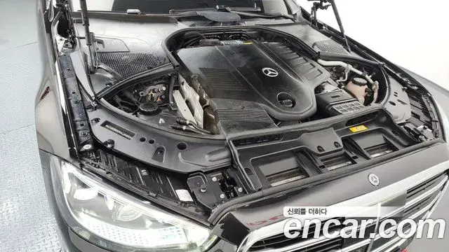 Mercedes-Benz S-Class 2022 — ფოტო 4/20