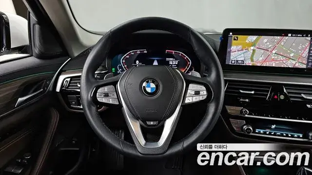 BMW 5 Series 2023 — Фото 13/20