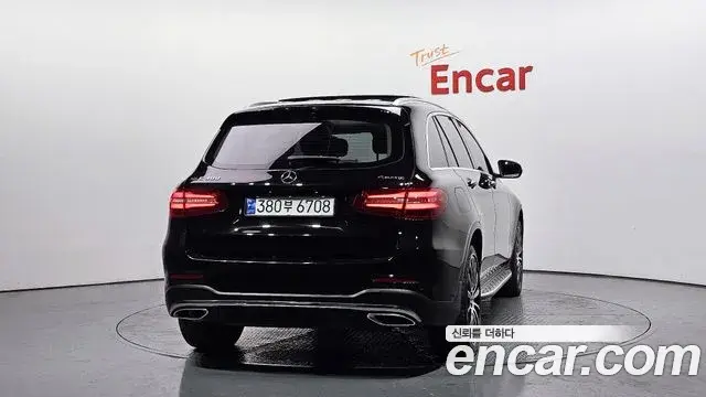 Mercedes-Benz GLC-Class 2019 — Photo 44/50