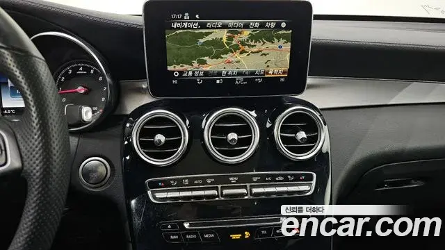 Mercedes-Benz GLC-Class 2019 — Photo 7/50