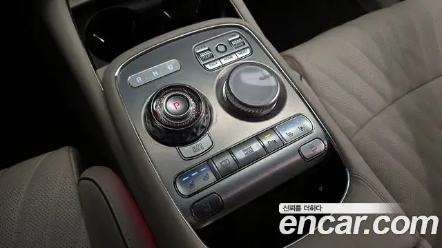 Genesis G90 2023 — ფოტო 8/20