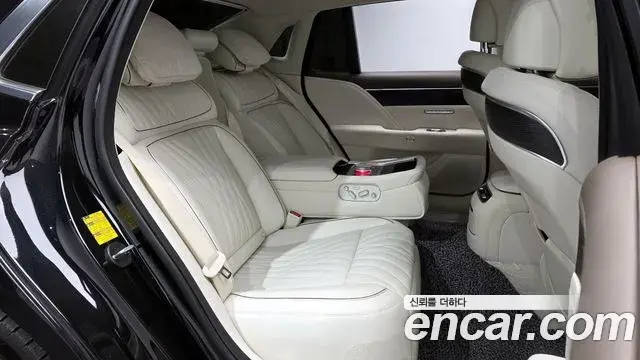 Genesis G90 2023 — ფოტო 4/20