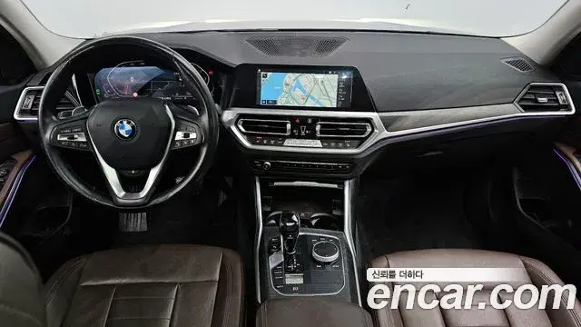 BMW 3 Series 2019 — Şəkil 15/20