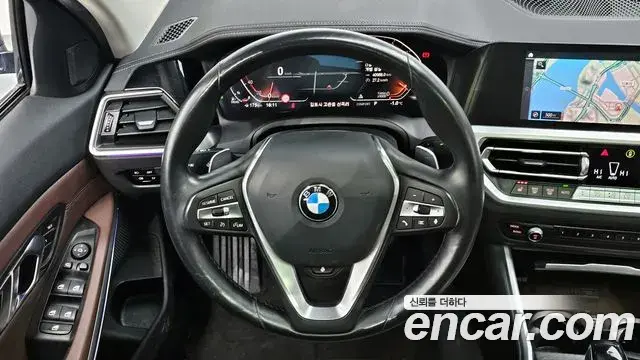 BMW 3 Series 2019 — Şəkil 8/20