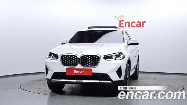 BMW X4 2023 — Фото 3/20