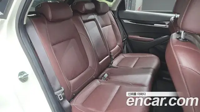 Kia Seltos 2021 — ფოტო 18/20