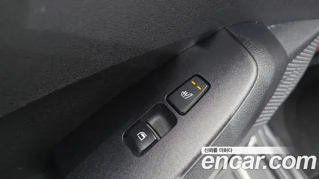 Kia Seltos 2021 — ფოტო 2/20