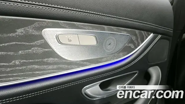 Mercedes-Benz CLS-Class 2023 — Фото 19/20