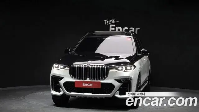 BMW X7 2021 — Photo 2/20