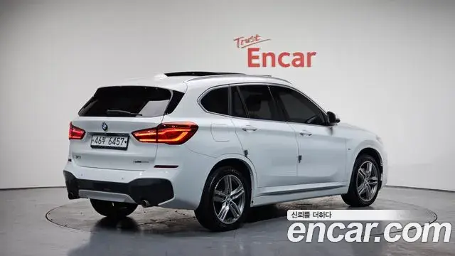 BMW X1 2019 — Şəkil 7/20