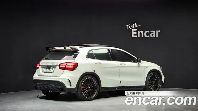 Mercedes-Benz GLA-Class 2018 — Фото 2/20